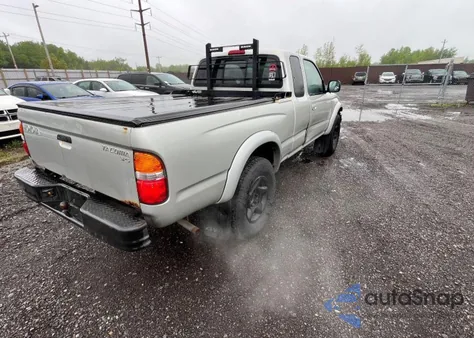 2002 Toyota Tacoma from USA, damaged, VIN 5TEWM72N02Z106497